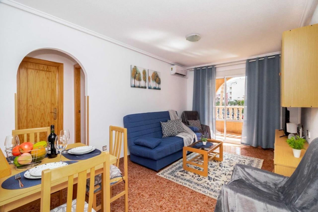 Apartamentos Villa Madrid Torrevieja Esterno foto