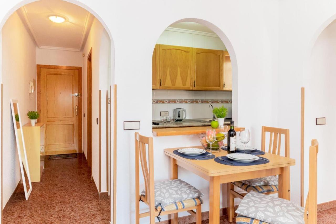 Apartamentos Villa Madrid Torrevieja Esterno foto